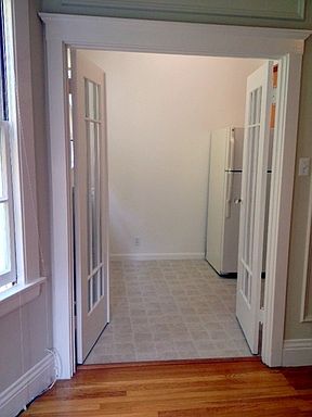 5th image of 1456 Sacramento St APT 5