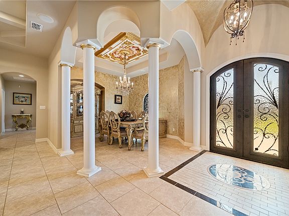 4th image of 21050 Donegal Rd