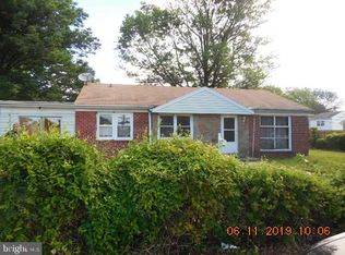 33 Halcyon Dr, New Castle, DE 19720