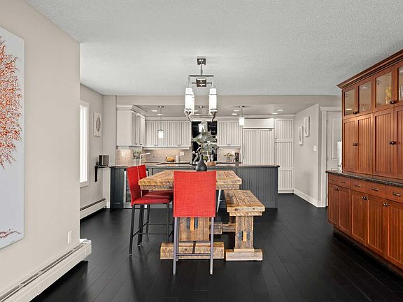 5th image of 540 14th Ave SW #1440