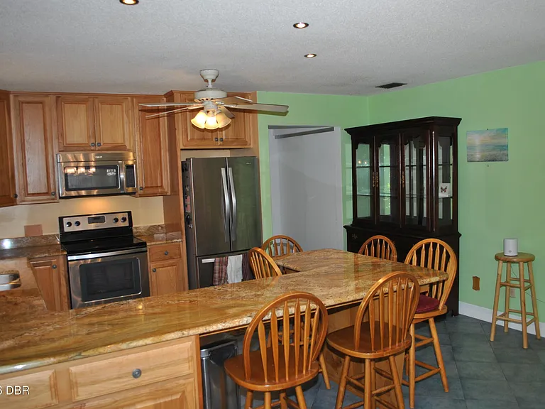 5590 Lancewood Cir S #S — Photo 12