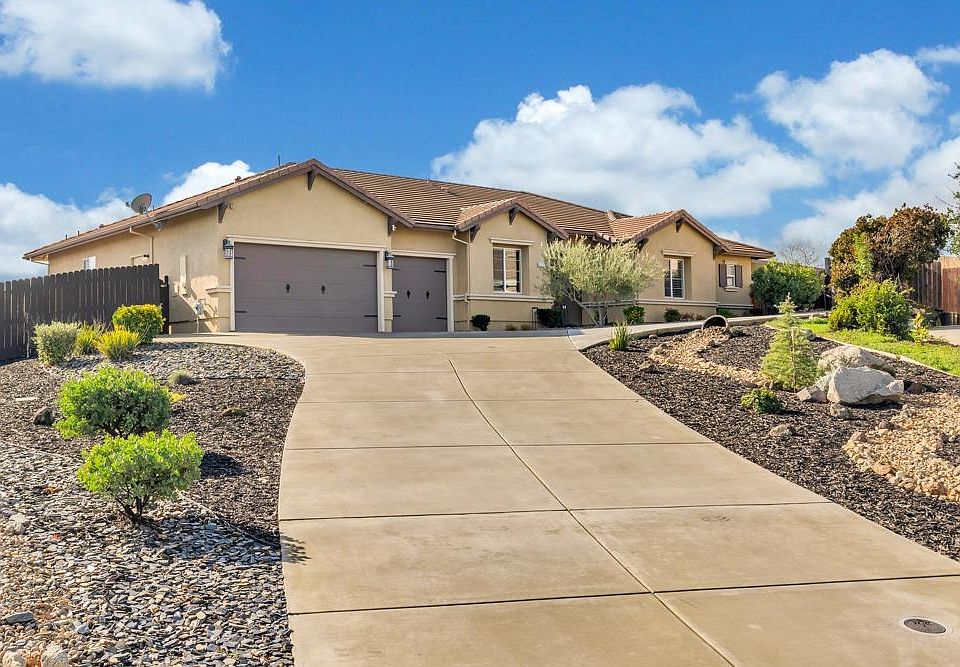 1st image of 4372 Lakebreeze Dr