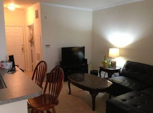 2720 S Veitch St APT 103, Arlington, VA 22206