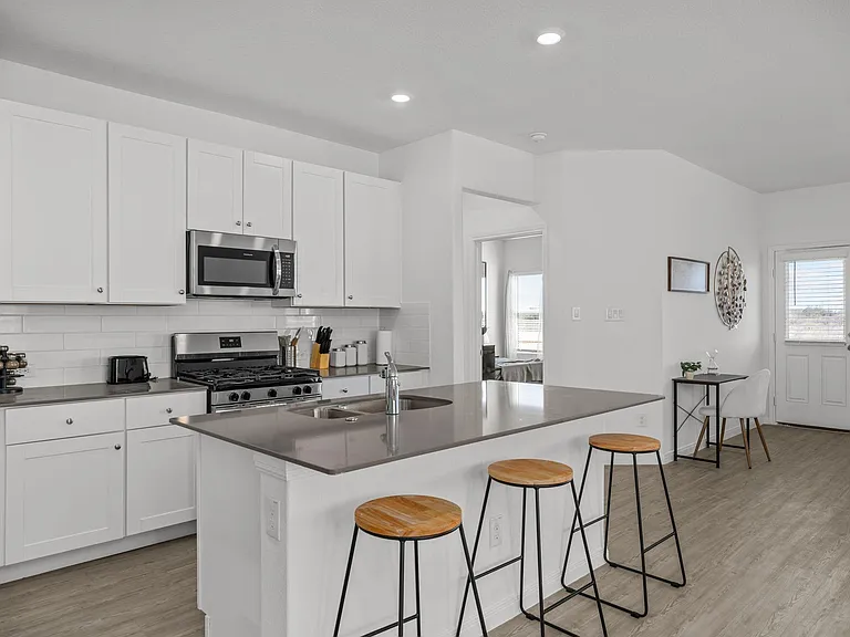 3521 Swift Fox Rd — Photo 5