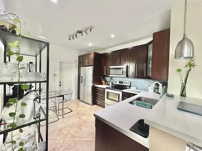 2176 Salerno Cir — Photo 10
