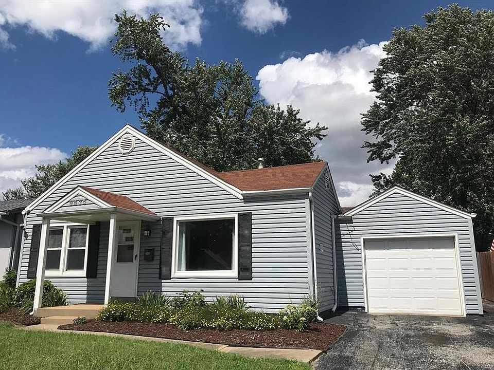 1st image of 9435 Romaine Ave