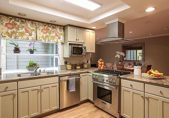 4th image of 115 Greenfield Pl