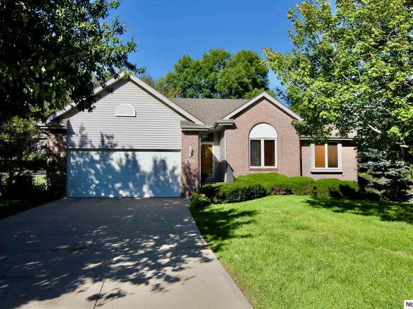 4604 Ridgeway Rd, Omaha, NE 68134