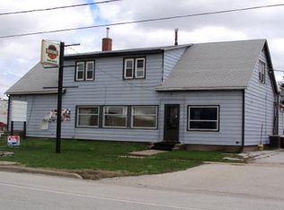 1706 13th St, Viola, IL 61486