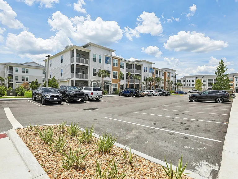 Drift Luxury Apartment Homes — Photo 44
