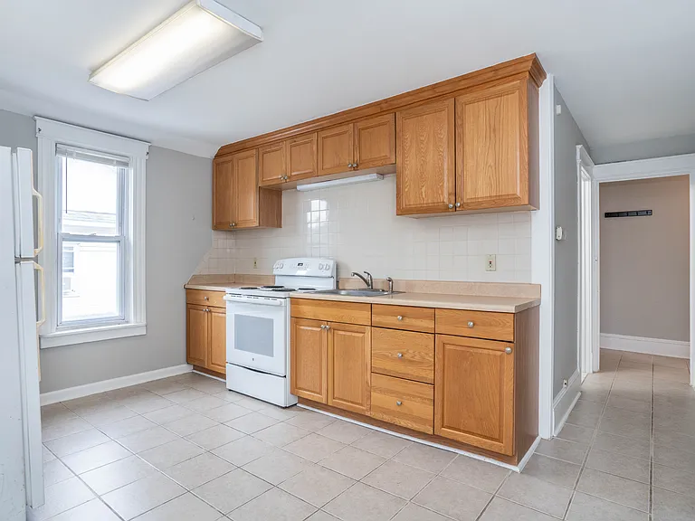 45 Maplewood Ave #3 — Photo 5