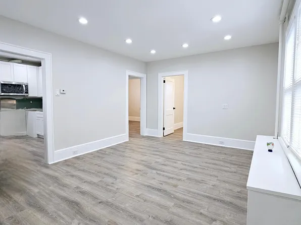 12 Francis St, Little Falls, NJ 07424