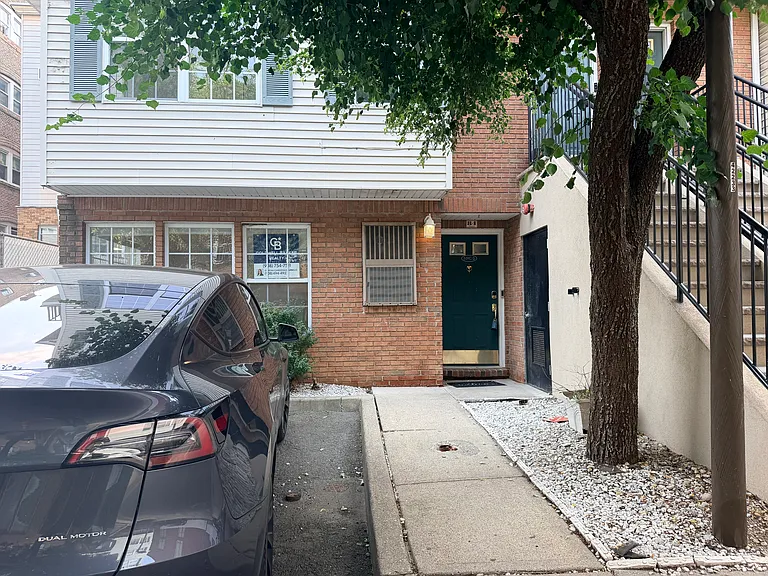 84 Union St #C2 — Photo 2