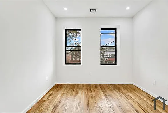194 Hale Ave — Photo 12