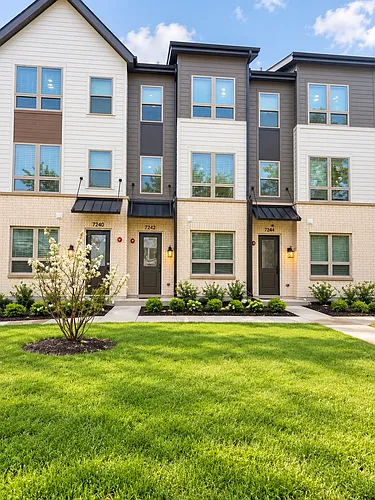 Floor plan 15649 Lamon Avenue