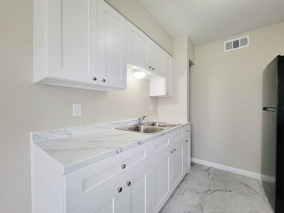 1st image of 3206 Lobit Dr APT 43