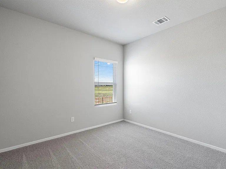 135 Chesterfield Dr — Photo 14