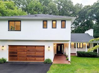 70 Wildwood Cir, Naugatuck, CT 06770