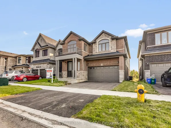 330 Gillespie Dr, Brantford, ON N3T 0J7