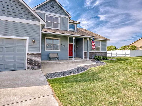 2nd image of 98715 Lilliann Dr