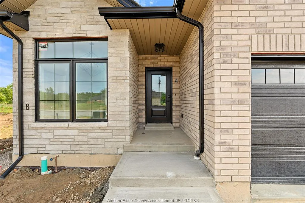 2 bed, $2,800 — Photo 2