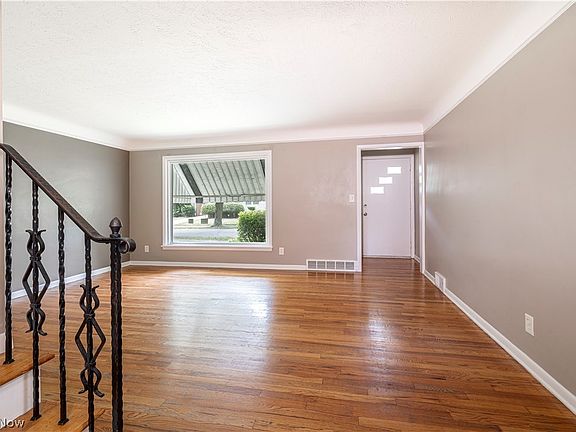 2nd image of 21621 Ivan Ave