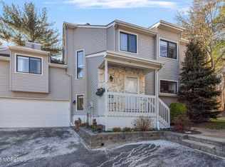 19 Pennybrook Ln, Middletown, NJ 07748