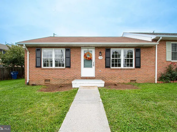 126 Ay View Dr, Front Royal, VA 22630