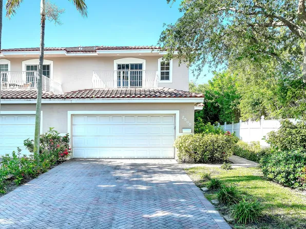 2560 NE 11th Street, Pompano Beach, FL 33062