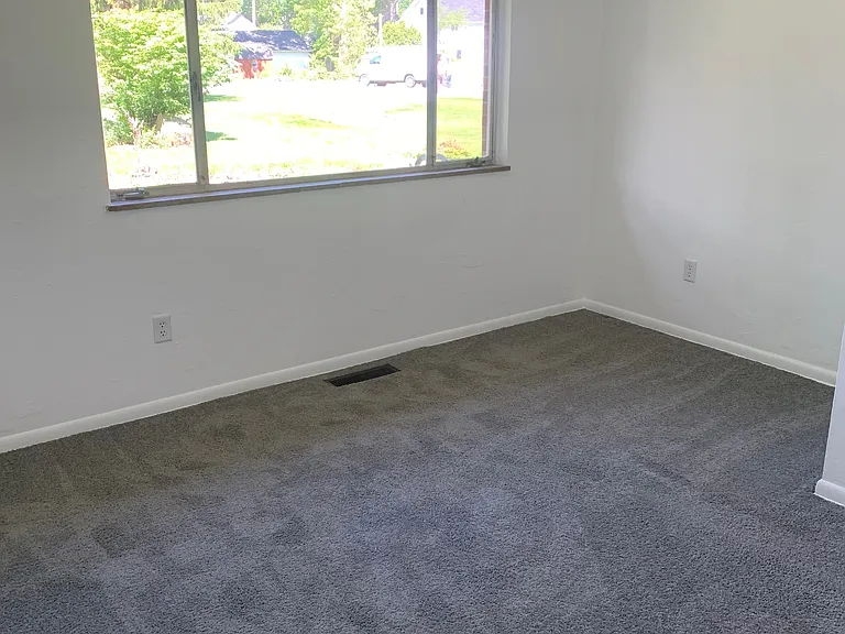 33295 Electric Blvd — Photo 13
