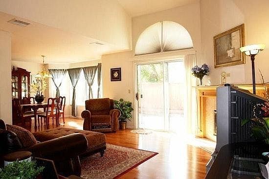 4th image of 2106 Calle Vista Verde