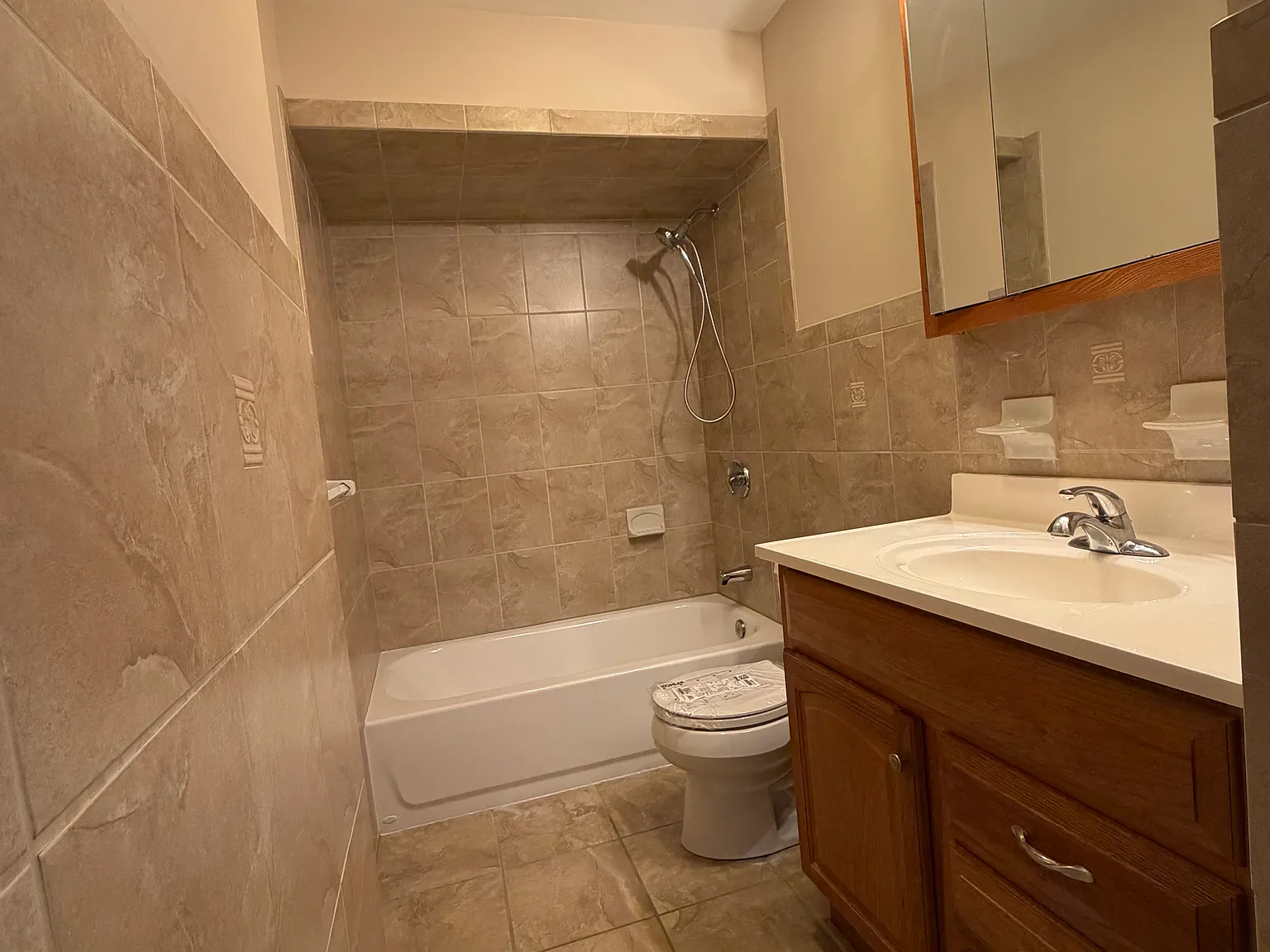 127 Winslow Pl — Photo 3