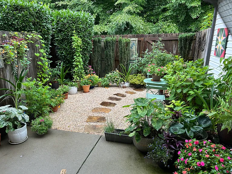 4 Nandina Dr — Photo 31