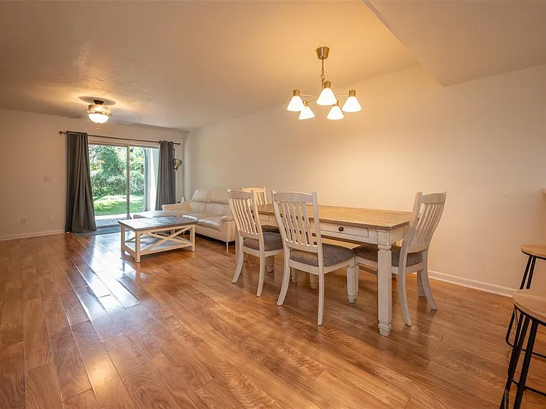 4411 SW 34th St #705 — Photo 9