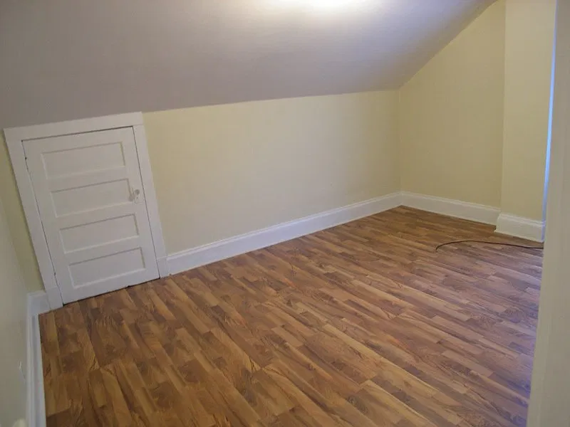 Available November 1! 2 BR townhome with 1.5 stall garage! — Photo 3