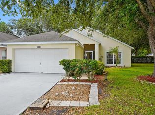 15647 Autumn Glen Ave, Clermont, FL 34714