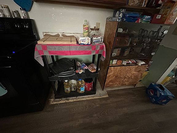 4th image of 1865 Orange Tree Dr