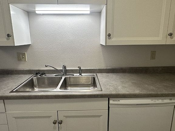 4th image of 1506 10th Ave NE #4