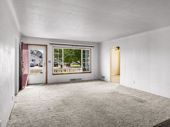 4th image of 1216 S 4th Ave