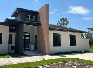 2354 8th Ave NE, Naples, FL 34120