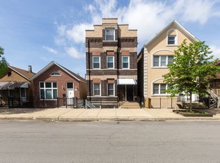 3068 S Lock St, Chicago, IL 60608
