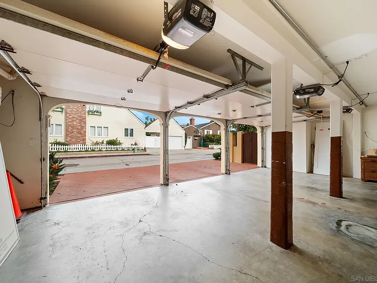 7344 Olivetas Ave — Photo 48
