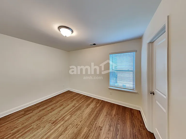 138 Cobblestone Dr — Photo 13