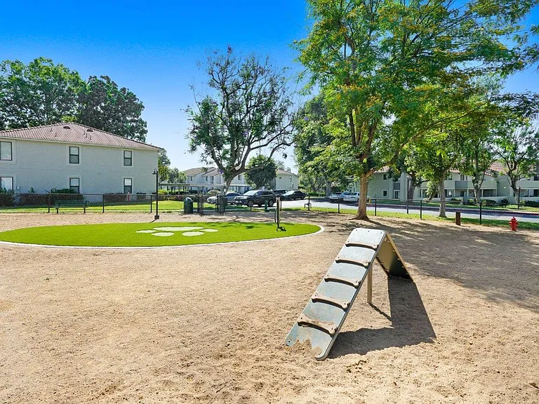 The Park Apartments — Photo 3