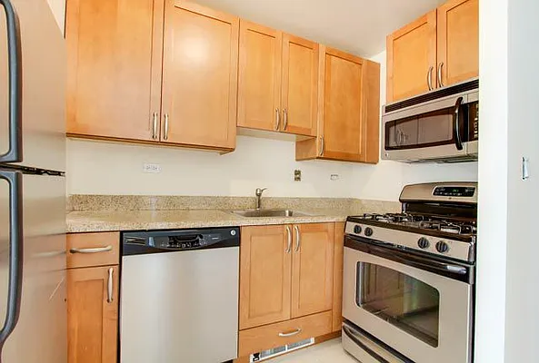 Rented by Compass | media 23