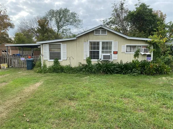 744 S Carroll Street, La Porte, TX 77571