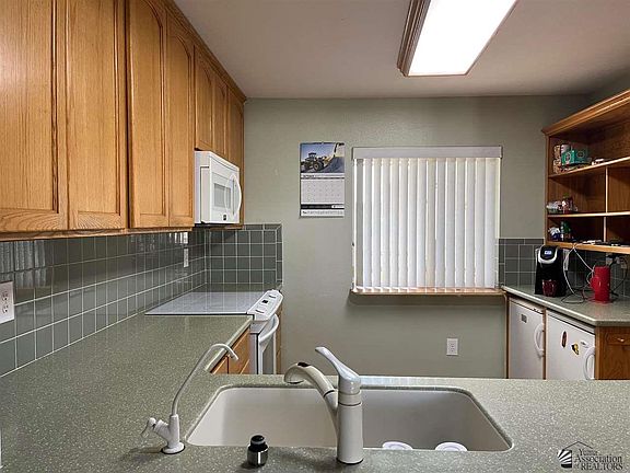 4th image of 874 W Cortez Ln