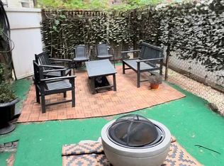 63 Bank St APT 1C, New York, NY 10014