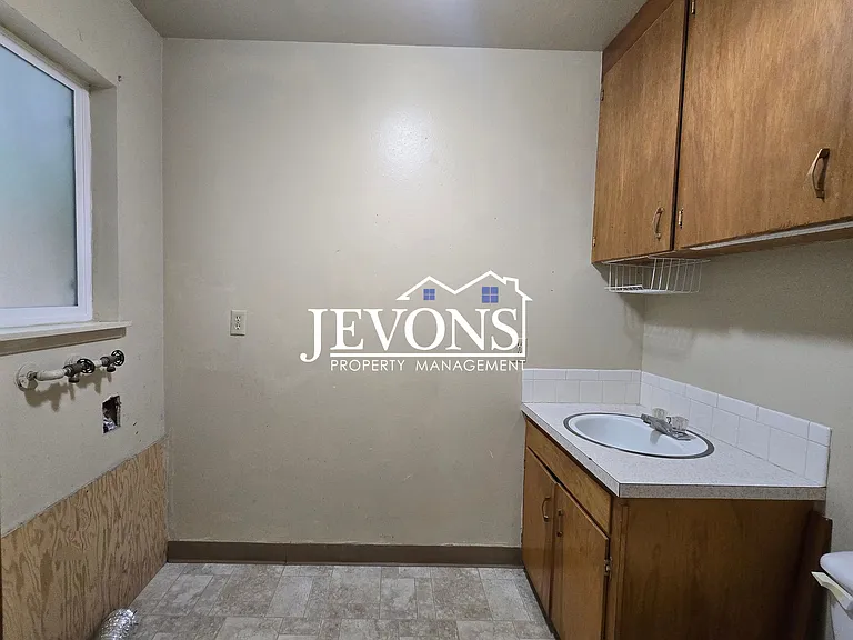 111 N 69th Ave #111 — Photo 24