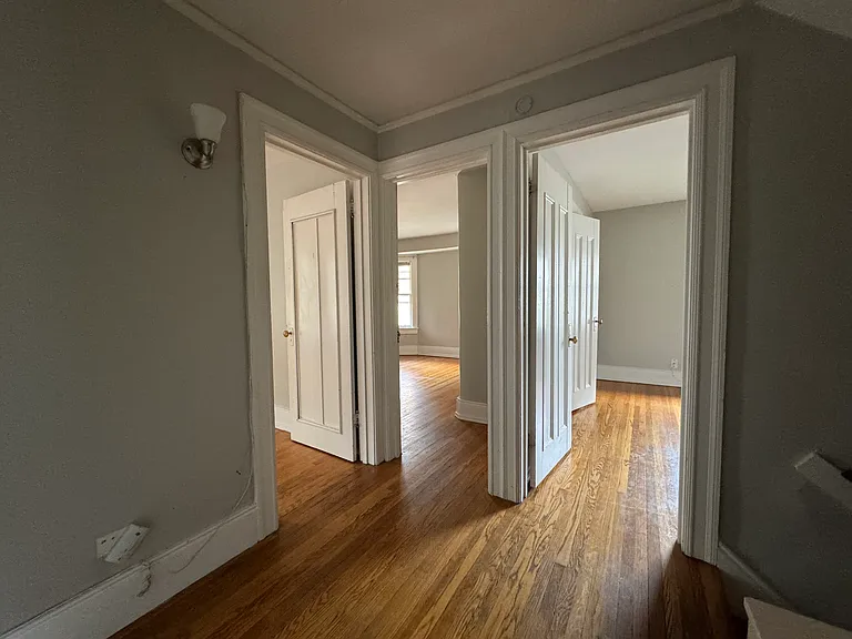 978 Harvard St — Photo 13